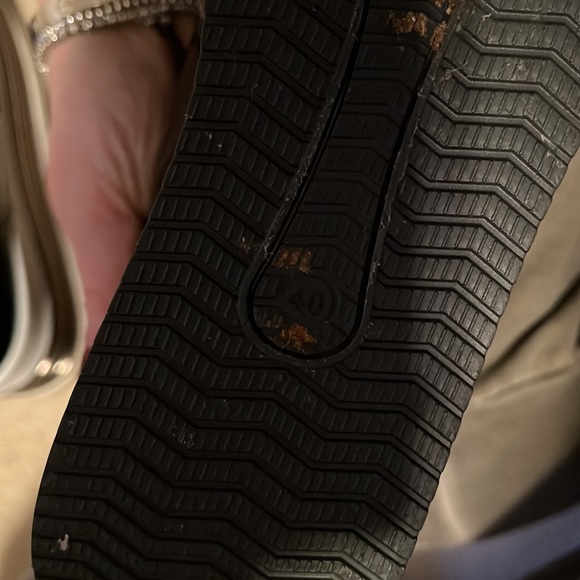 Black shiny platform metallic detailed sneakers - Picture 4 of 4